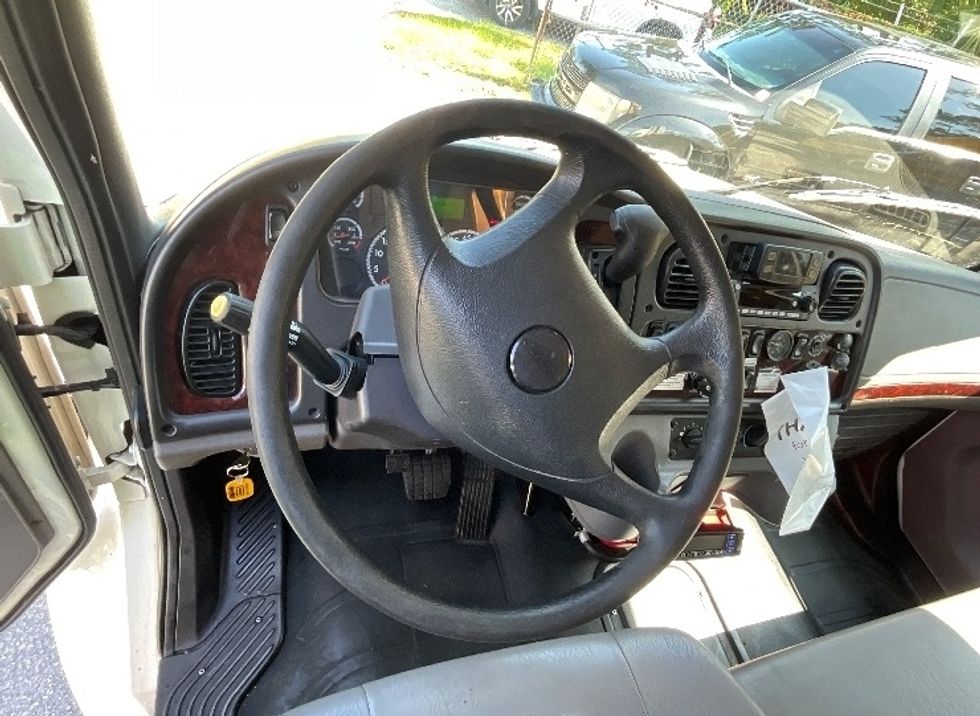 Refrigerated Truck-Light and Medium Duty Trucks-Freightliner-2022-M2-Orlando-FL-209,737\n\t\tmiles-$ 68,000 - Image 17