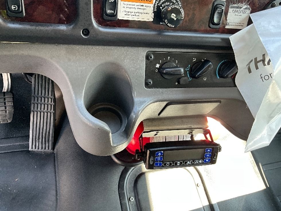 Refrigerated Truck-Light and Medium Duty Trucks-Freightliner-2022-M2-Orlando-FL-209,737\n\t\tmiles-$ 68,000 - Image 25