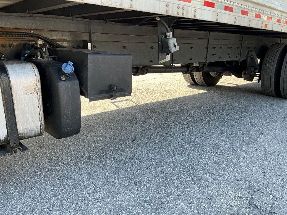 Refrigerated Truck-Light and Medium Duty Trucks-Freightliner-2022-M2-Orlando-FL-209,737\n\t\tmiles-$ 68,000 - Image 5