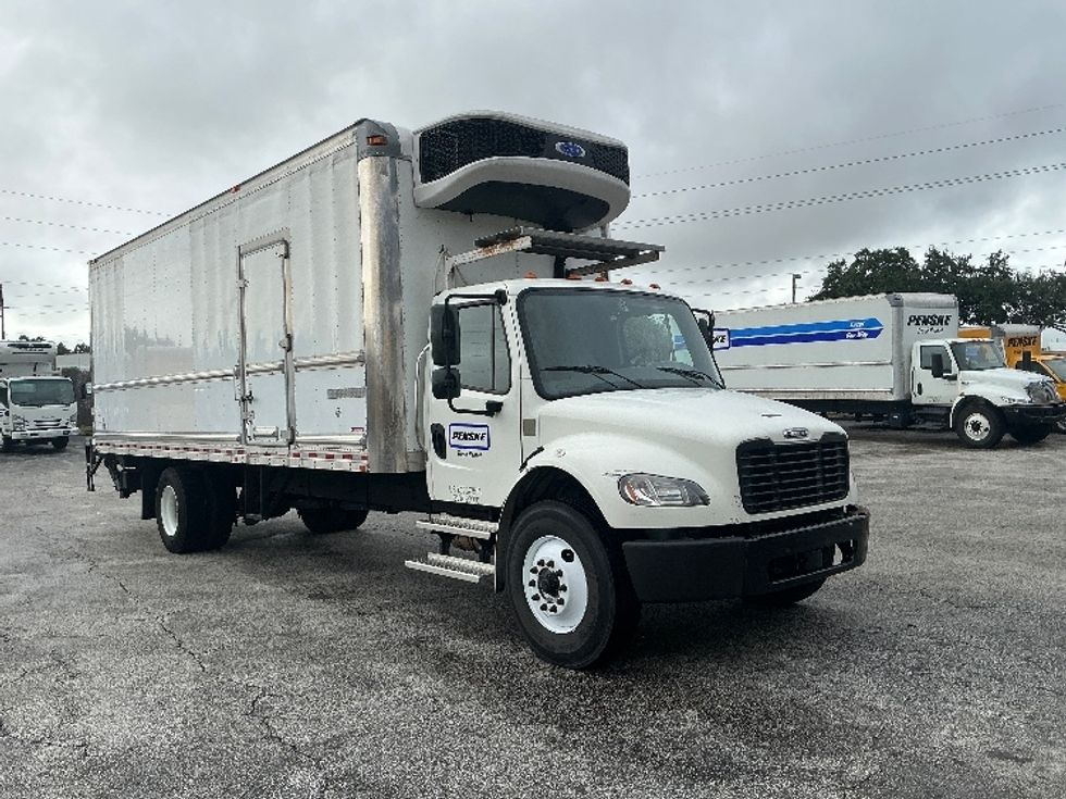 Refrigerated Truck-Light and Medium Duty Trucks-Freightliner-2022-M2-Orlando-FL-245,637\n\t\tmiles-$ 61,250 - Image 1