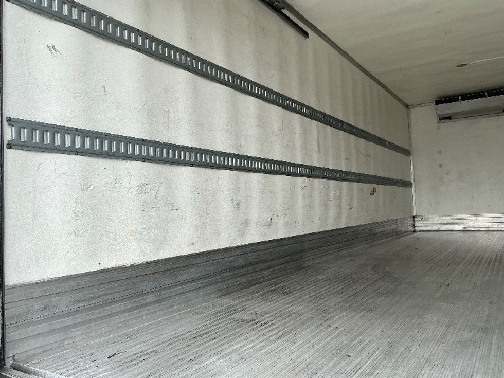 Refrigerated Truck-Light and Medium Duty Trucks-Freightliner-2022-M2-Orlando-FL-245,637\n\t\tmiles-$ 61,250 - Image 11
