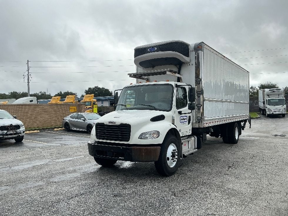 2022 Freightliner M2 106 Medium Duty photo 3