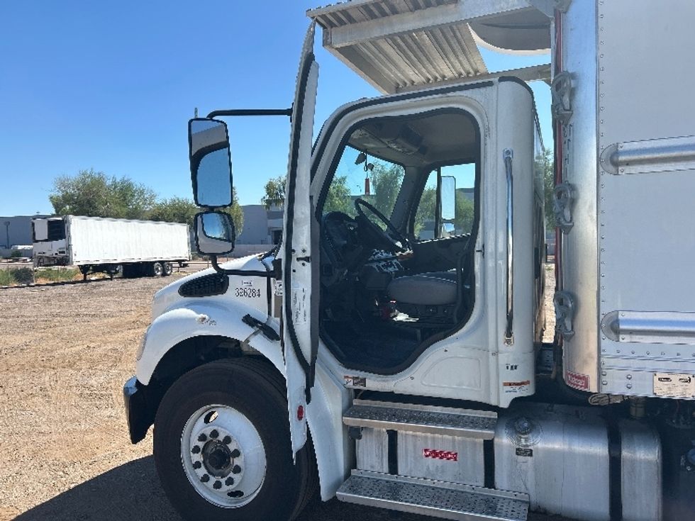 Refrigerated Truck-Light and Medium Duty Trucks-Freightliner-2022-M2-Phoenix-AZ-213,678\n\t\tmiles-$ 67,750 - Image 16