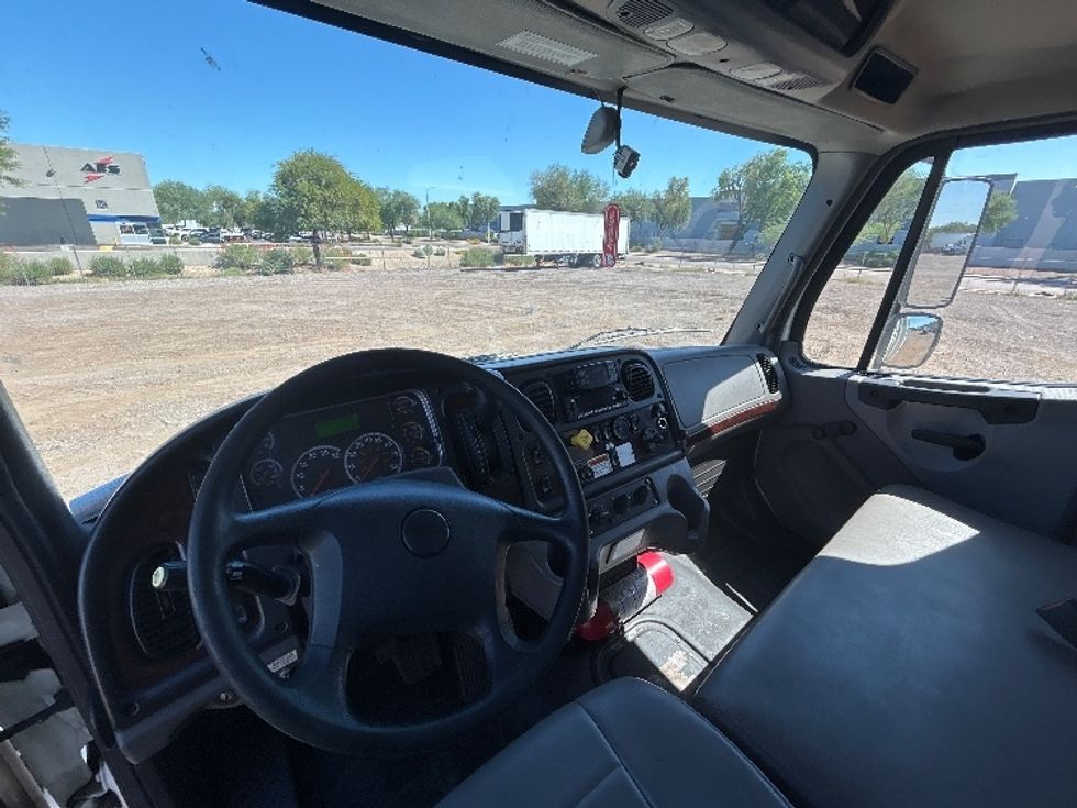 Refrigerated Truck-Light and Medium Duty Trucks-Freightliner-2022-M2-Phoenix-AZ-213,678\n\t\tmiles-$ 67,750 - Image 18