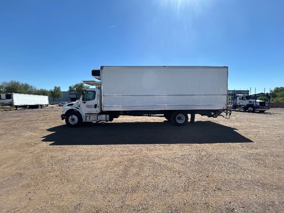 Refrigerated Truck-Light and Medium Duty Trucks-Freightliner-2022-M2-Phoenix-AZ-213,678\n\t\tmiles-$ 67,750 - Image 4