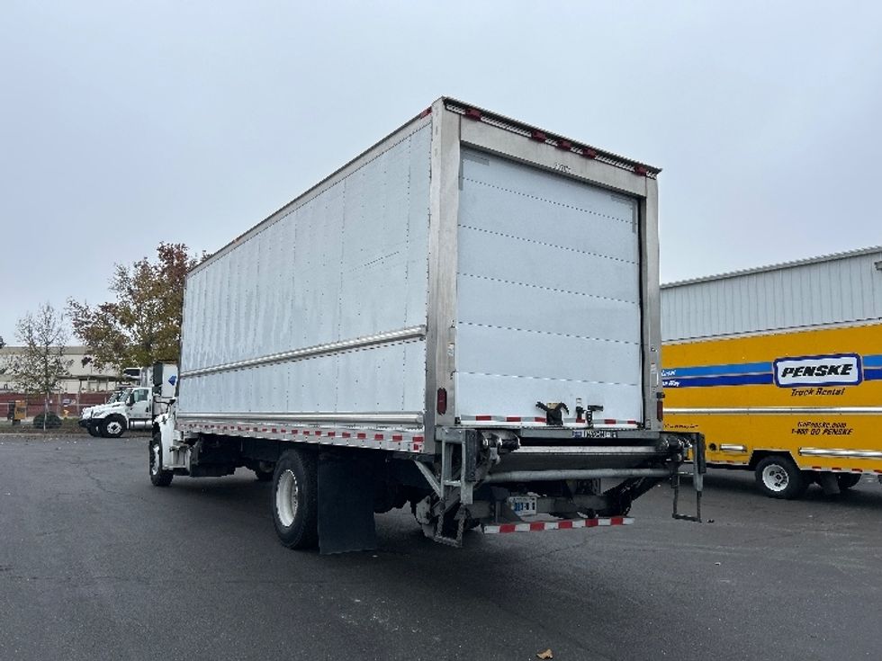 Refrigerated Truck-Light and Medium Duty Trucks-Freightliner-2022-M2-Sacramento-CA-226,560\n\t\tmiles-$ 65,750 - Image 6