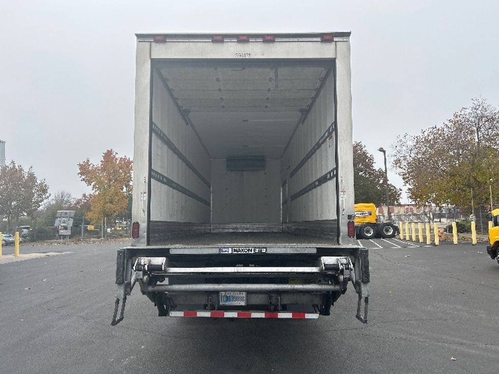 Refrigerated Truck-Light and Medium Duty Trucks-Freightliner-2022-M2-Sacramento-CA-226,560\n\t\tmiles-$ 65,750 - Image 8