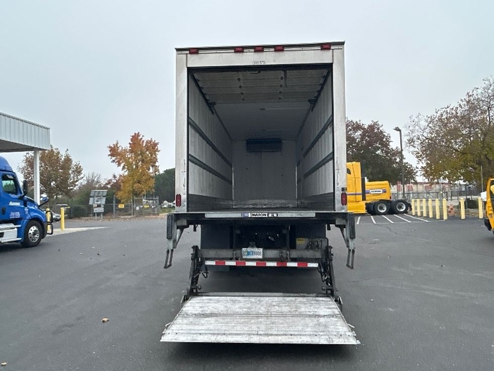 Refrigerated Truck-Light and Medium Duty Trucks-Freightliner-2022-M2-Sacramento-CA-226,560\n\t\tmiles-$ 65,750 - Image 9