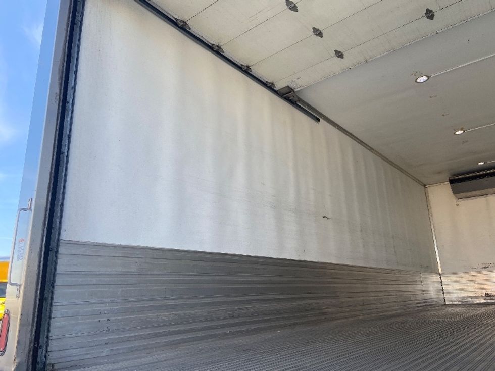 Refrigerated Truck-Light and Medium Duty Trucks-Freightliner-2022-M2-San Antonio-TX-319,546\n\t\tmiles-$ 44,750 - Image 10