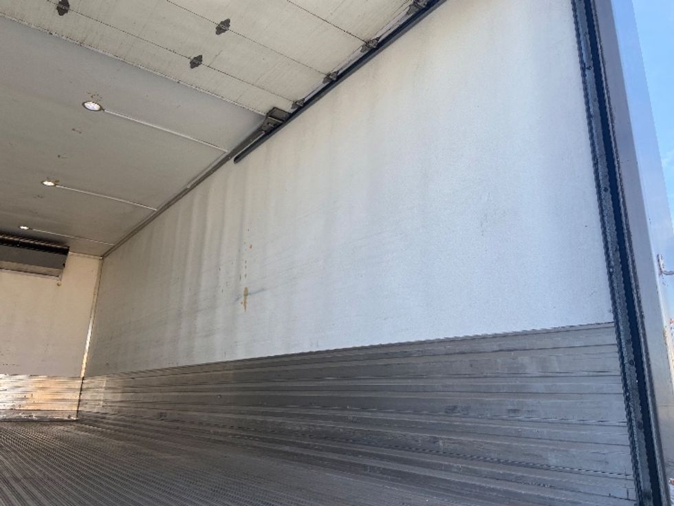 Refrigerated Truck-Light and Medium Duty Trucks-Freightliner-2022-M2-San Antonio-TX-319,546\n\t\tmiles-$ 44,750 - Image 11