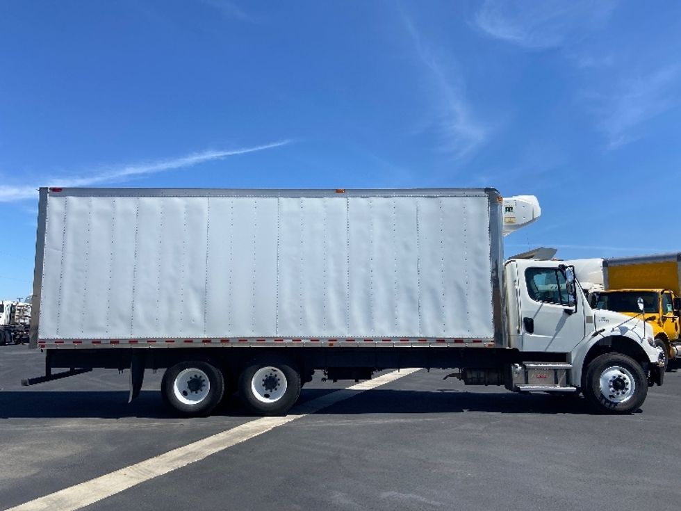 Refrigerated Truck-Light and Medium Duty Trucks-Freightliner-2022-M2-San Antonio-TX-319,546\n\t\tmiles-$ 44,750 - Image 14