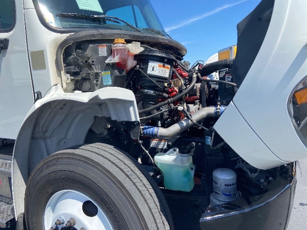 Refrigerated Truck-Light and Medium Duty Trucks-Freightliner-2022-M2-San Antonio-TX-319,546\n\t\tmiles-$ 44,750 - Image 20