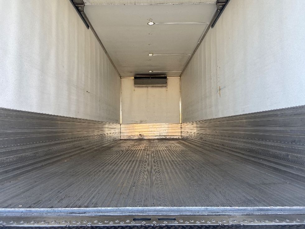 Refrigerated Truck-Light and Medium Duty Trucks-Freightliner-2022-M2-San Antonio-TX-319,546\n\t\tmiles-$ 44,750 - Image 9