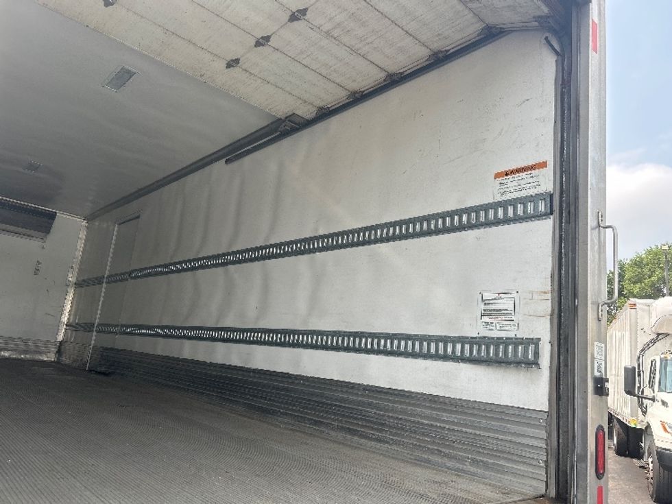 Refrigerated Truck-Light and Medium Duty Trucks-Freightliner-2022-M2-Sturtevant-WI-257,149\n\t\tmiles-$ 46,250 - Image 12