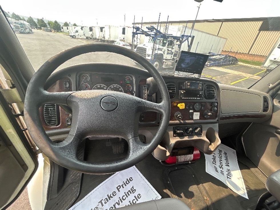 Refrigerated Truck-Light and Medium Duty Trucks-Freightliner-2022-M2-Sturtevant-WI-257,149\n\t\tmiles-$ 46,250 - Image 18