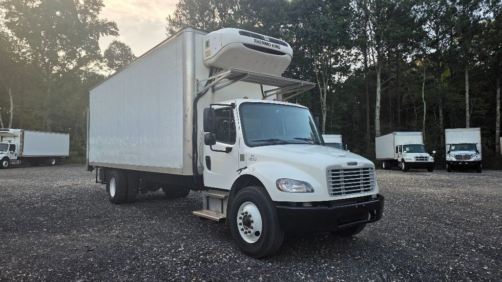 Refrigerated Truck-Light and Medium Duty Trucks-Freightliner-2022-M2-Suwanee-GA-266,452\n\t\tmiles-$ 56,000 - Image 1