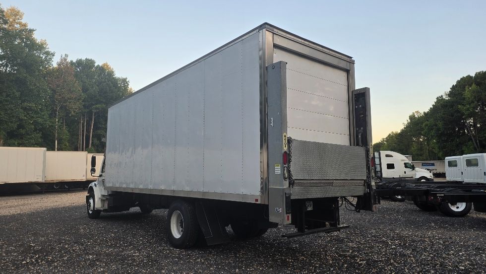 Refrigerated Truck-Light and Medium Duty Trucks-Freightliner-2022-M2-Suwanee-GA-266,452\n\t\tmiles-$ 56,000 - Image 6