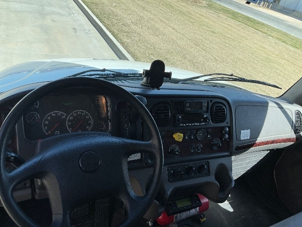 Refrigerated Truck-Light and Medium Duty Trucks-Freightliner-2022-M2-Tulsa-OK-216,201\n\t\tmiles-$ 57,750 - Image 18