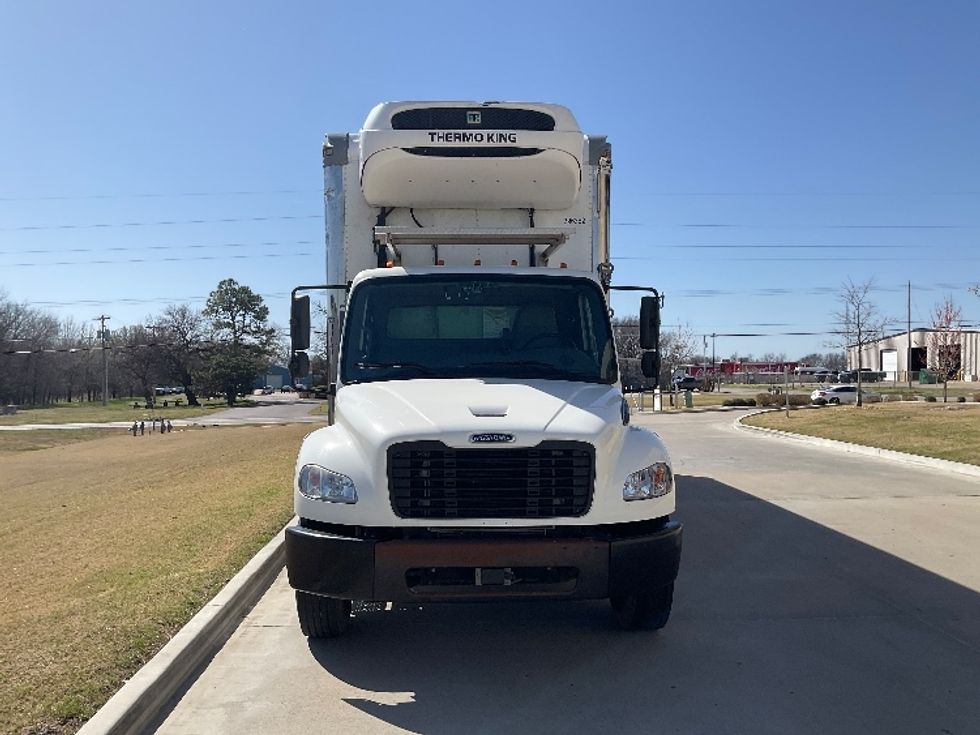 Refrigerated Truck-Light and Medium Duty Trucks-Freightliner-2022-M2-Tulsa-OK-216,201\n\t\tmiles-$ 57,750 - Image 2