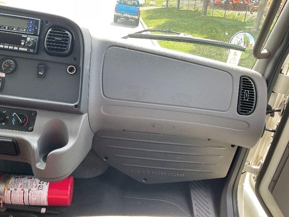 Refrigerated Truck-Light and Medium Duty Trucks-Freightliner-2022-M2-West Valley City-UT-162,269\n\t\tmiles-$ 73,750 - Image 21