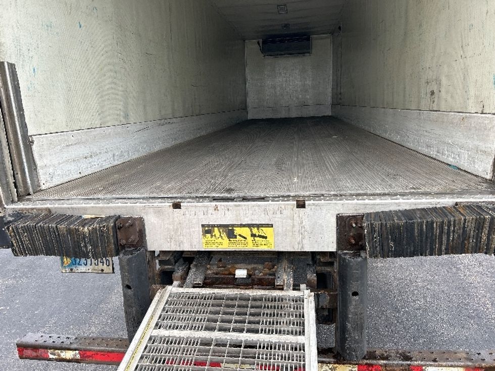Refrigerated Truck-Light and Medium Duty Trucks-Freightliner-2022-M2-Windsor-WI-183,195\n\t\tmiles-$ 77,750 - Image 10