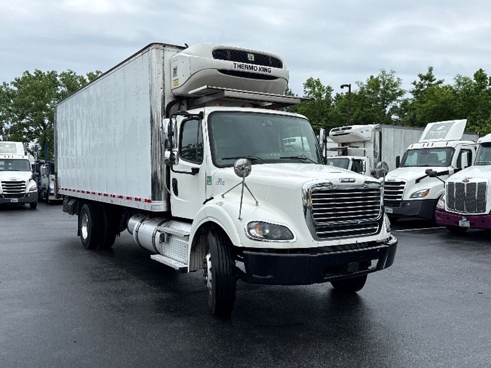 Refrigerated Truck-Light and Medium Duty Trucks-Freightliner-2022-M211242S-Jessup-MD-418,727\n\t\tmiles-$ 81,000 - Image 1