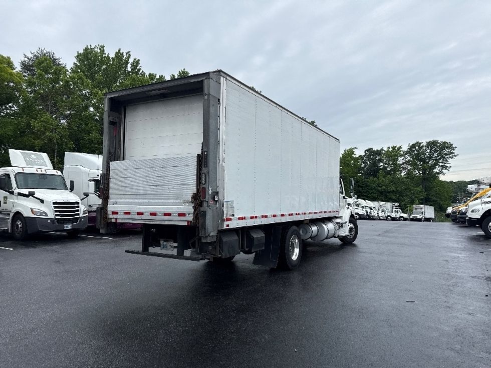 Refrigerated Truck-Light and Medium Duty Trucks-Freightliner-2022-M211242S-Jessup-MD-418,727\n\t\tmiles-$ 81,000 - Image 13