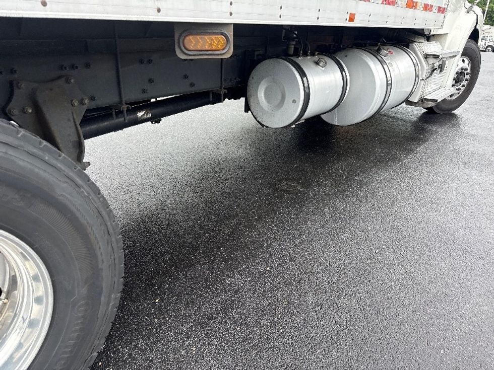 Refrigerated Truck-Light and Medium Duty Trucks-Freightliner-2022-M211242S-Jessup-MD-418,727\n\t\tmiles-$ 81,000 - Image 14