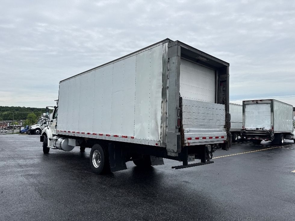 Refrigerated Truck-Light and Medium Duty Trucks-Freightliner-2022-M211242S-Jessup-MD-418,727\n\t\tmiles-$ 81,000 - Image 6