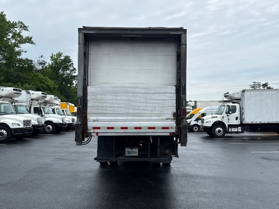 Refrigerated Truck-Light and Medium Duty Trucks-Freightliner-2022-M211242S-Jessup-MD-418,727\n\t\tmiles-$ 81,000 - Image 7