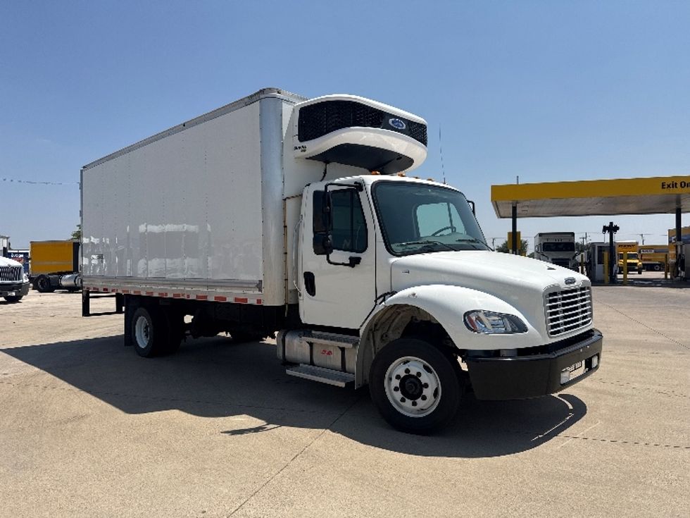 Refrigerated Truck-Light and Medium Duty Trucks-Freightliner-2023-M2-Arlington-TX-89,200\n\t\tmiles-$ 75,500 - Image 1
