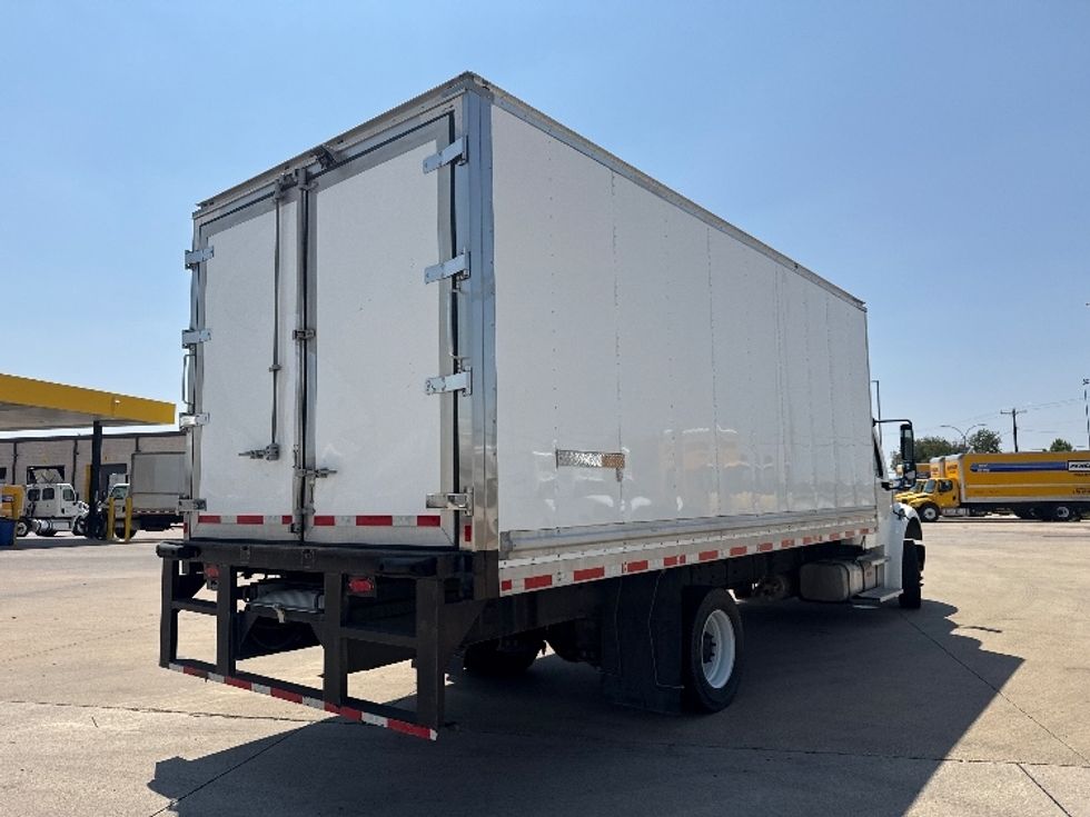 Refrigerated Truck-Light and Medium Duty Trucks-Freightliner-2023-M2-Arlington-TX-89,200\n\t\tmiles-$ 75,500 - Image 10