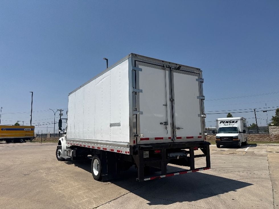 Refrigerated Truck-Light and Medium Duty Trucks-Freightliner-2023-M2-Arlington-TX-89,200\n\t\tmiles-$ 75,500 - Image 6