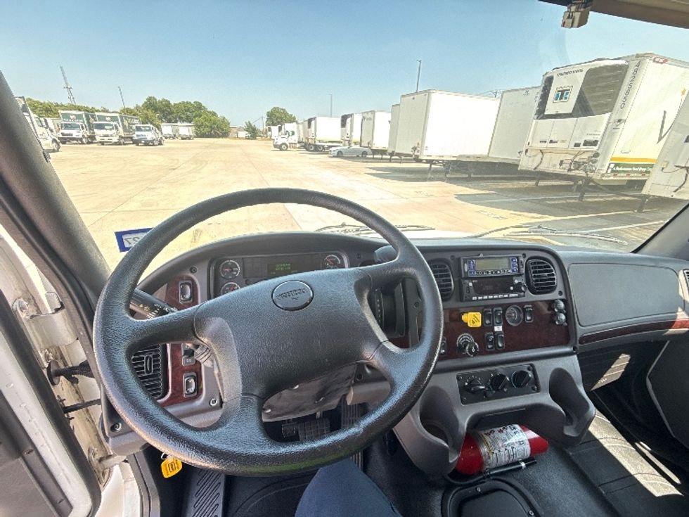 Refrigerated Truck-Light and Medium Duty Trucks-Freightliner-2023-M2-Fort Worth-TX-69,264\n\t\tmiles-$ 84,000 - Image 15
