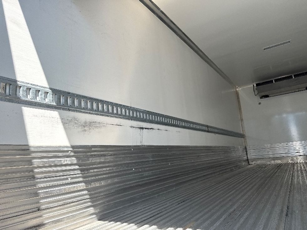 Refrigerated Truck-Light and Medium Duty Trucks-Freightliner-2023-M2-Fort Worth-TX-69,264\n\t\tmiles-$ 84,000 - Image 8