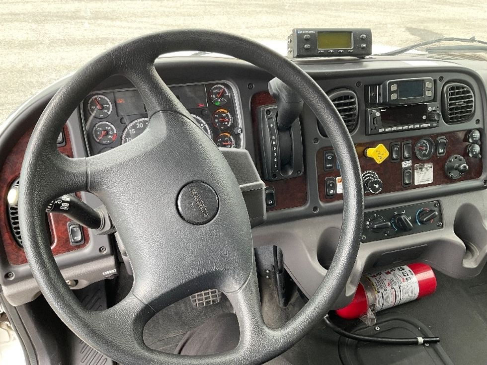 Refrigerated Truck-Light and Medium Duty Trucks-Freightliner-2023-M2-Idaho Falls-ID-84,934\n\t\tmiles-$ 92,000 - Image 16