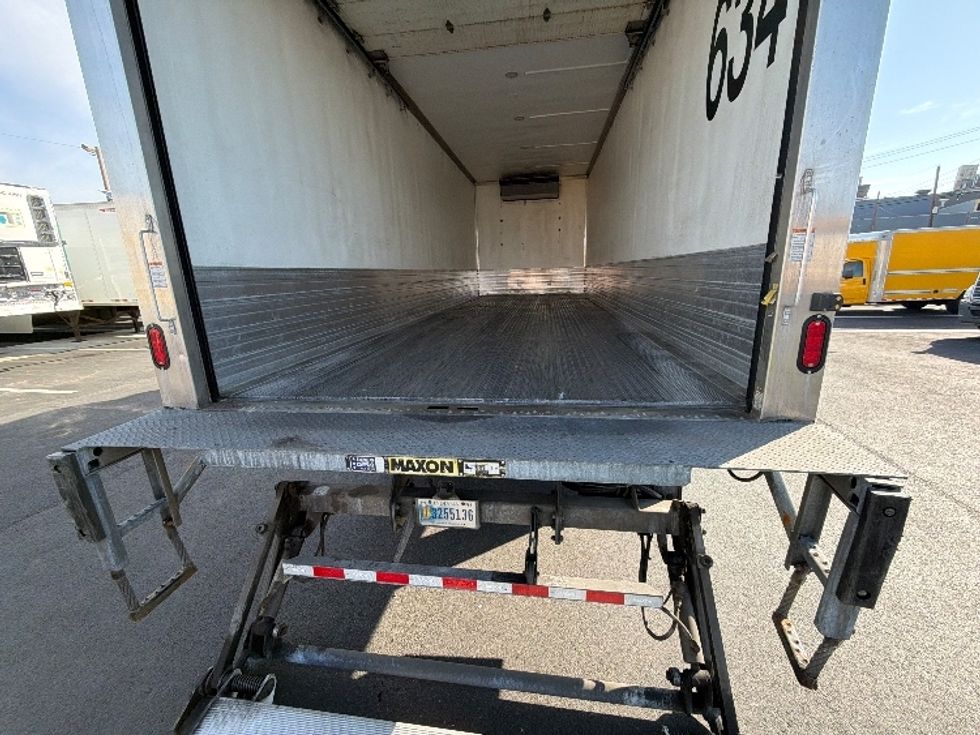 Refrigerated Truck-Light and Medium Duty Trucks-Freightliner-2023-M2-Linden-NJ-123,522\n\t\tmiles-$ 95,750 - Image 10