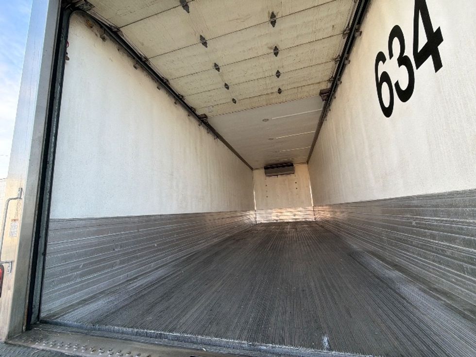 Refrigerated Truck-Light and Medium Duty Trucks-Freightliner-2023-M2-Linden-NJ-123,522\n\t\tmiles-$ 95,750 - Image 11