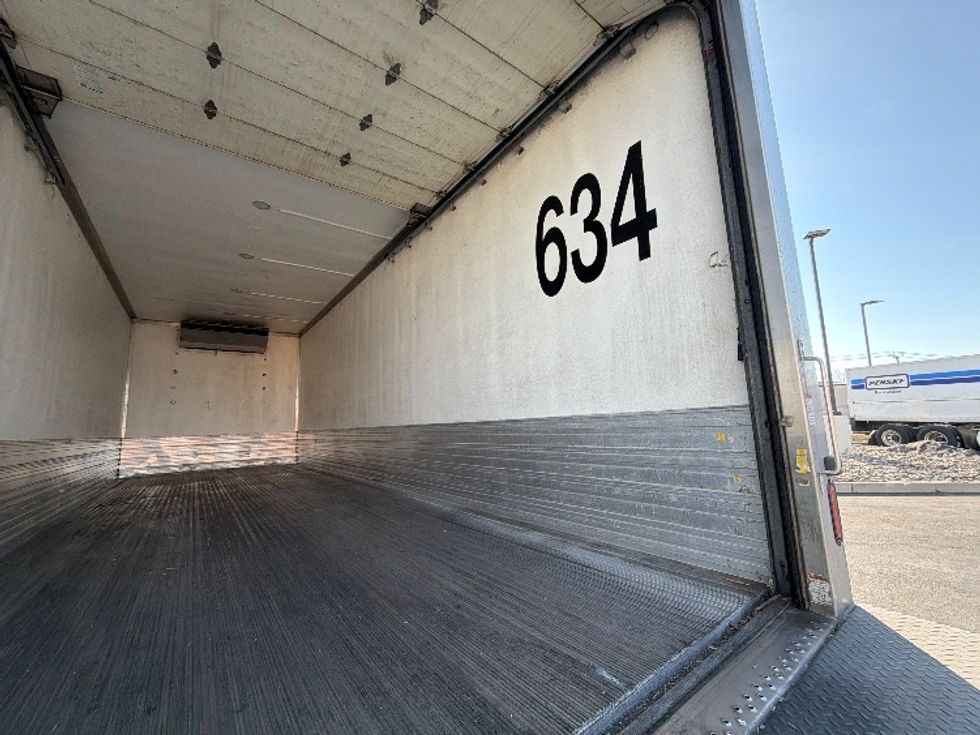 Refrigerated Truck-Light and Medium Duty Trucks-Freightliner-2023-M2-Linden-NJ-123,522\n\t\tmiles-$ 95,750 - Image 12