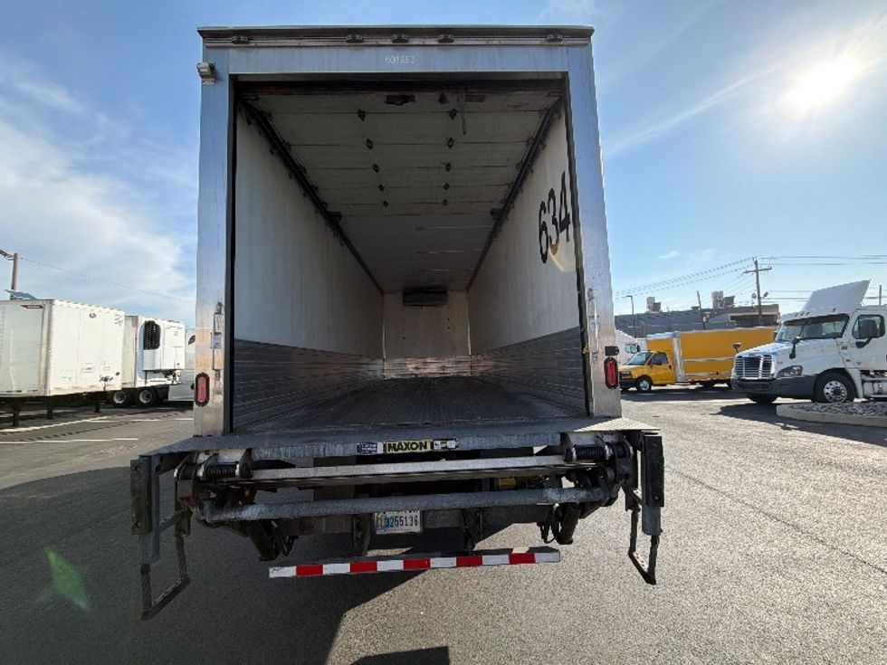 Refrigerated Truck-Light and Medium Duty Trucks-Freightliner-2023-M2-Linden-NJ-123,522\n\t\tmiles-$ 95,750 - Image 8