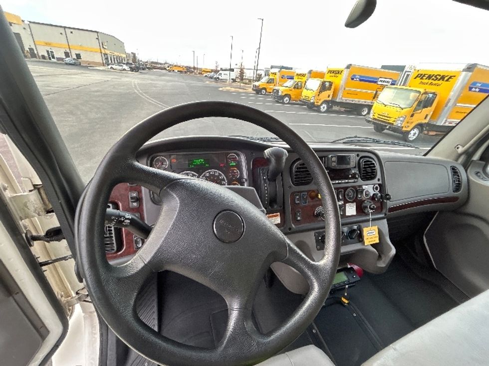 Refrigerated Truck-Light and Medium Duty Trucks-Freightliner-2023-M2-Madison-AL-232,726\n\t\tmiles-$ 75,500 - Image 17