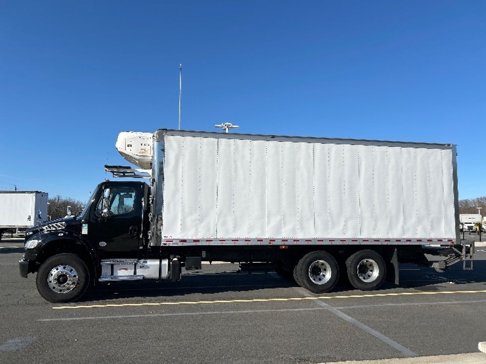 Refrigerated Truck-Light and Medium Duty Trucks-Freightliner-2023-M2-Monmouth Junction-NJ-152,087\n\t\tmiles-$ 92,500 - Image 4