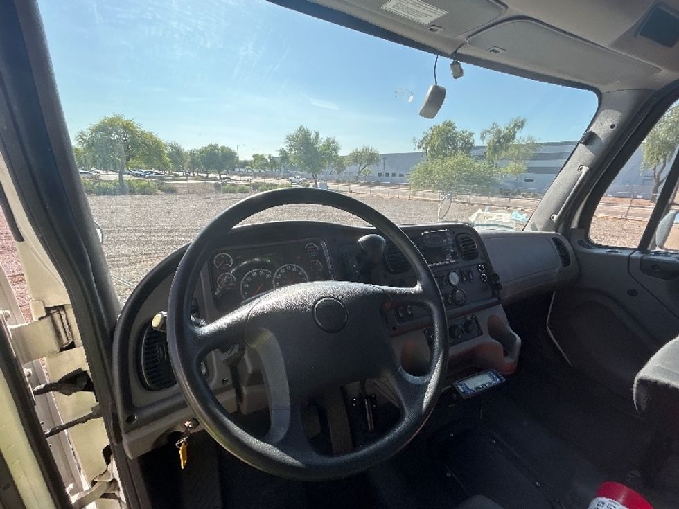 Refrigerated Truck-Light and Medium Duty Trucks-Freightliner-2024-M2-Phoenix-AZ-224,911\n\t\tmiles-$ 81,500 - Image 17
