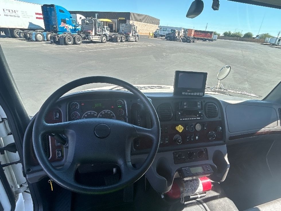 Refrigerated Truck-Light and Medium Duty Trucks-Freightliner-2024-M2-Phoenix-AZ-31,000\n\t\tmiles-$ 105,750 - Image 18