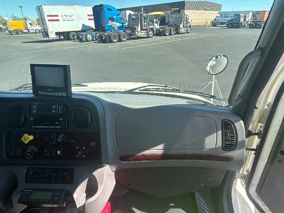 Refrigerated Truck-Light and Medium Duty Trucks-Freightliner-2024-M2-Phoenix-AZ-31,000\n\t\tmiles-$ 105,750 - Image 21