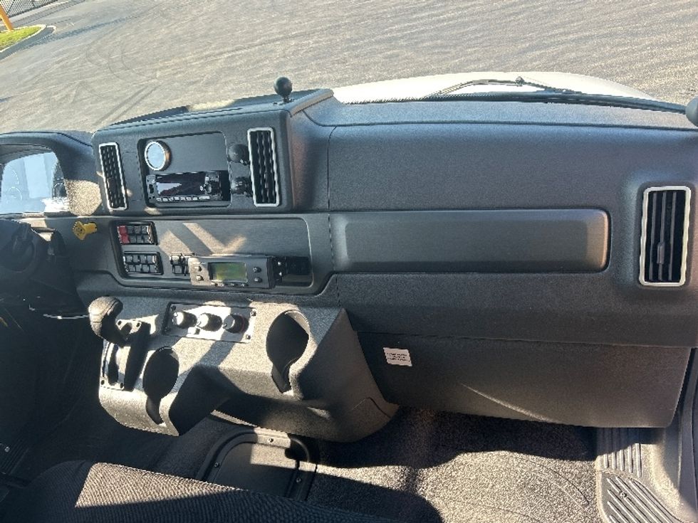 Refrigerated Truck-Light and Medium Duty Trucks-Freightliner-2025-M2P-La Porte-IN-60,558\n\t\tmiles-$ 98,250 - Image 21