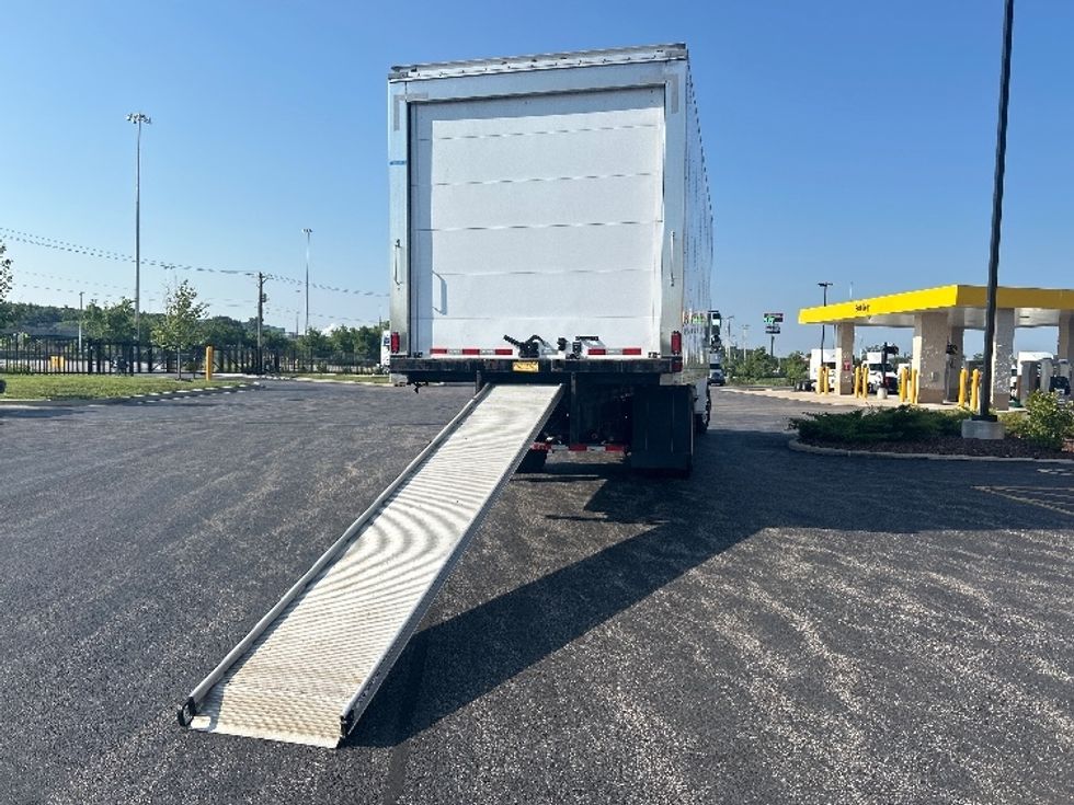 Refrigerated Truck-Light and Medium Duty Trucks-Freightliner-2025-M2P-La Porte-IN-60,558\n\t\tmiles-$ 98,250 - Image 9