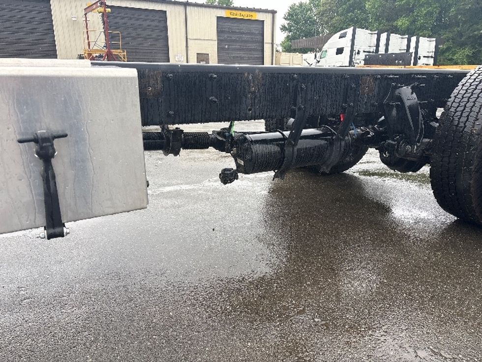 Refrigerated Truck-Light and Medium Duty Trucks-Freightliner-2025-M2P-Mebane-NC-10,668\n\t\tmiles-$ 105,750 - Image 5
