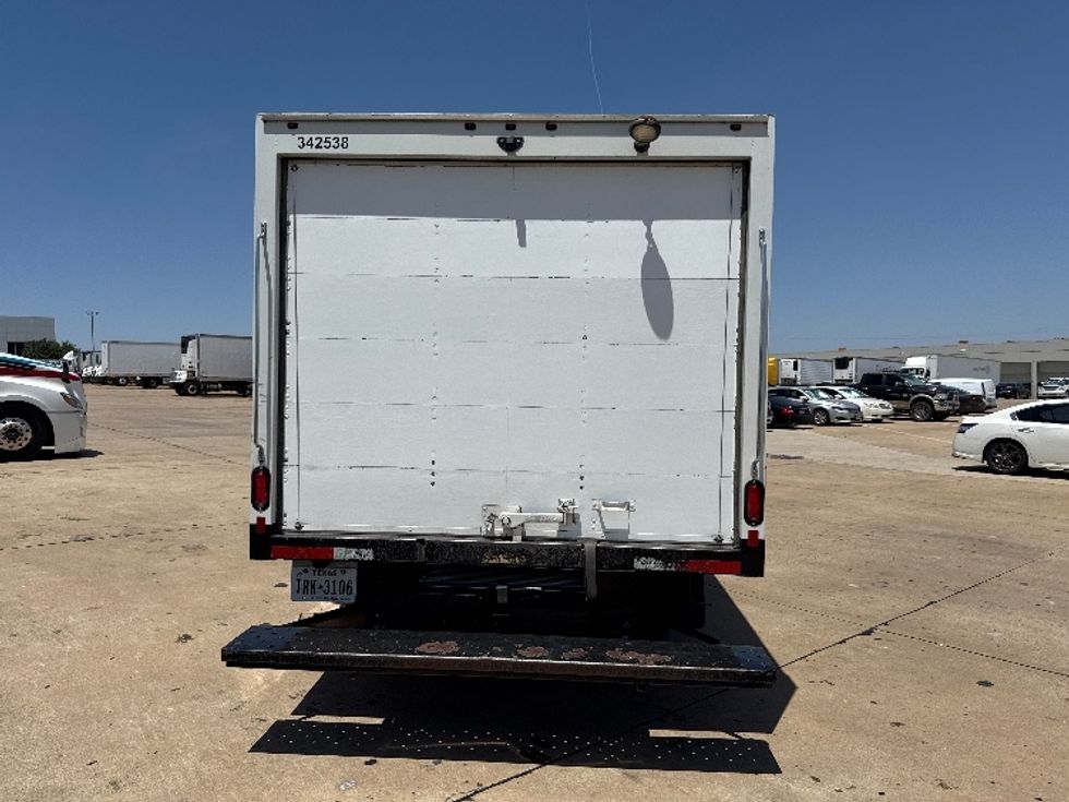 Refrigerated Truck-Light and Medium Duty Trucks-GMC-2019-G33503-Grand Prairie-TX-170,231\n\t\tmiles-$ 17,250 - Image 7