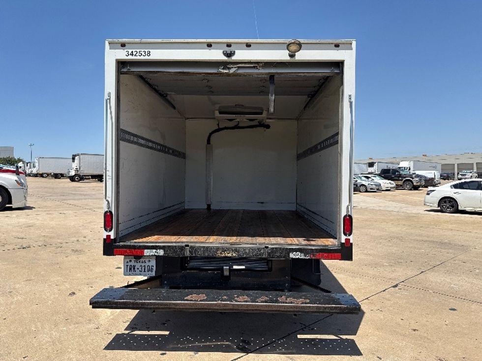 Refrigerated Truck-Light and Medium Duty Trucks-GMC-2019-G33503-Grand Prairie-TX-170,231\n\t\tmiles-$ 17,250 - Image 8